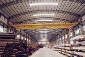 南海濠輝: QD32T-雙梁吊鉤橋式起重機(jī) QD32T