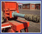 營口恒力:液氣緩沖器在港機上