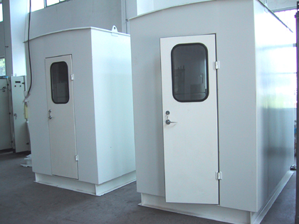 常州基騰:輪胎龍門吊用電氣房