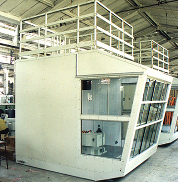 常州基騰: 大型卸船機司機室