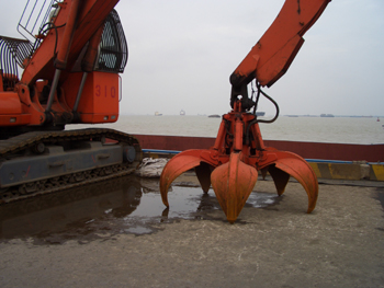 上海碩力:挖掘機(jī)抓斗