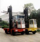 鎮(zhèn)江福馬6噸側(cè)面叉車 CCC-6A