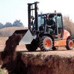 西班牙奧薩叉車(AUSA)C 150 H柴油平衡重越野叉車 C 150 H