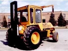 加拿大升王(LIFTKING)LK15T22越野叉車 LK15T22