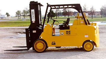 美國王室(Royal)內(nèi)燃液化氣叉車