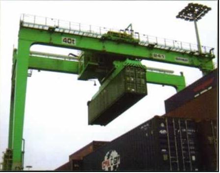 上海海通:龍門式起重機(jī)集裝箱吊具防撞系統(tǒng)