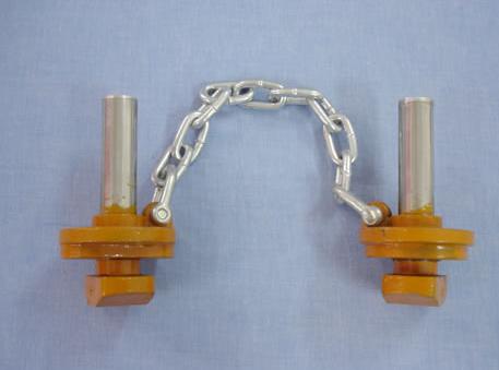 上海海通:集裝箱空箱的防風(fēng)旋鎖器