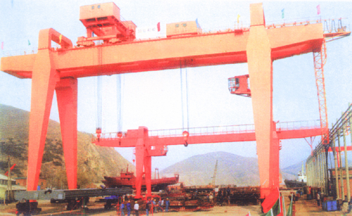 河南中起:A型雙主梁門式起重機(jī)
