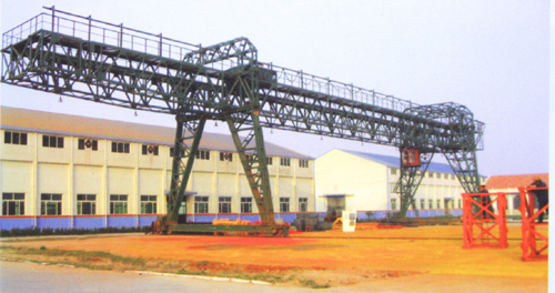 河南中起:花架式雙主梁門式起重機(jī)