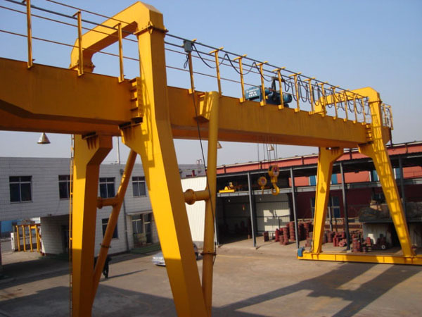 沈陽星都:門式起重機