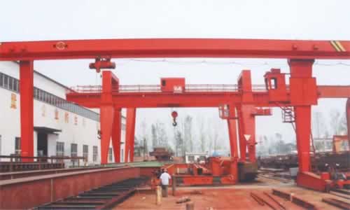 東莞市增強(qiáng)單雙梁門式起重機(jī)