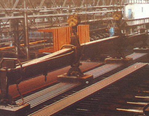 岳陽(yáng)強(qiáng)力吊運(yùn)初軋鋼、線材、方坯