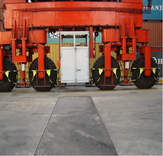 基于圖像處理技術(shù)的輪胎吊“自動糾偏”大車行走系統(tǒng)