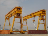 杭州起重: 牽引式門式起重機(jī)