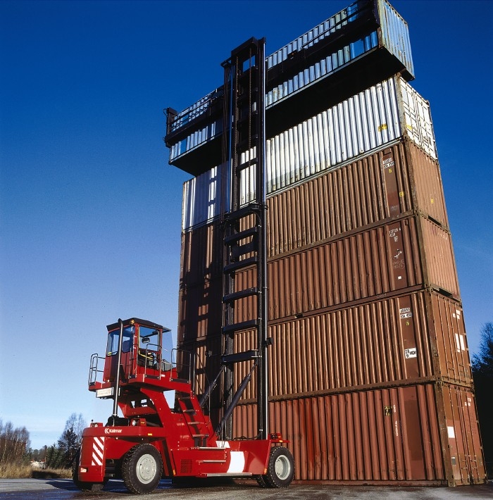 卡爾瑪集裝箱空箱堆高機(jī)