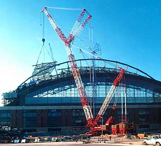 特雷克斯(Terex)(三河):輪胎式桁架臂起重機(jī) CC 12600