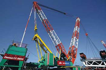 特雷克斯(Terex)(三河):輪胎式桁架臂起重機(jī) CC 8800