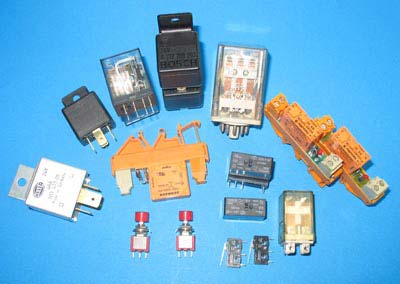 深圳逸盛:電器零件10