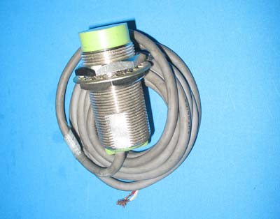 深圳逸盛:電器零件4