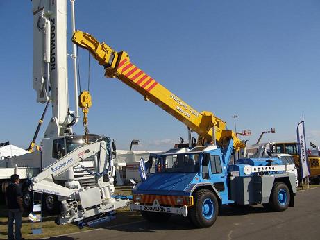 中聯(lián)重科鉸接式移動(dòng)起重機(jī) QLY20鉸接式移動(dòng)起重機(jī)