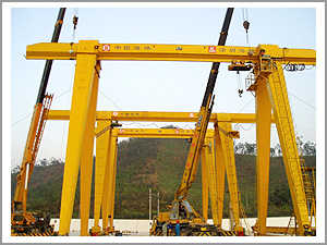 廣東起重機(jī)深圳起重機(jī)年審取證