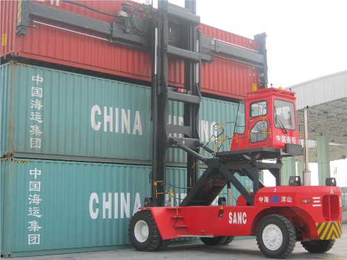 空箱堆高機DG-K系列 DG-K7/6,DG-K8/7