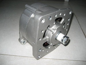 沃爾沃，斯湛尼亞，發(fā)電機24V 80A