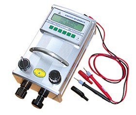 南通精密數(shù)字壓力計(jì)性能穩(wěn)定廠家供應(yīng)現(xiàn)貨報(bào)價(jià) AKT-S305