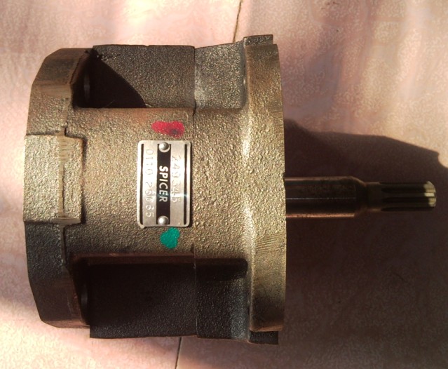 供應(yīng)：Dana- Clark變速箱各型號(hào) 用行走泵