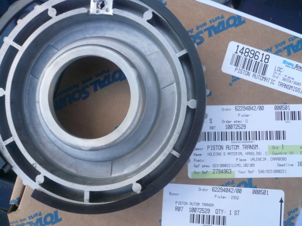 供應(yīng)：Dana- Clark變速箱用檔位活塞