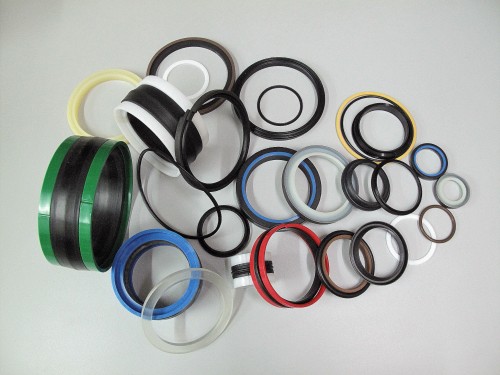 堆高機(jī)正面吊各部位油缸修理包