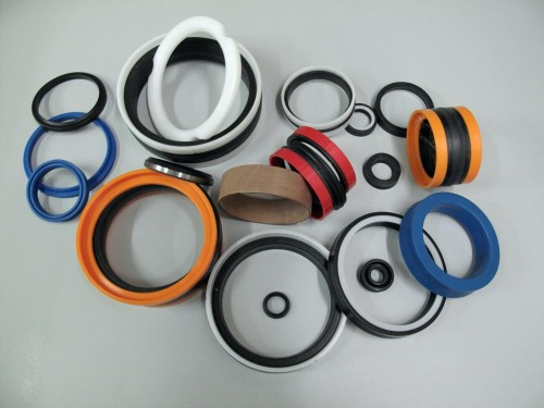 堆高機(jī)正面吊各部位油缸修理包