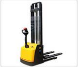 經(jīng)濟(jì)型全電動(dòng)堆高機(jī)