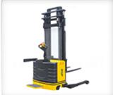 寬肢腿全電動(dòng)堆高機(jī)