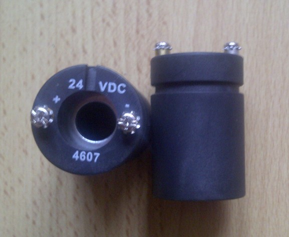 供應(yīng)：Dana- Clark變速箱用 換擋電磁閥線圈 246283