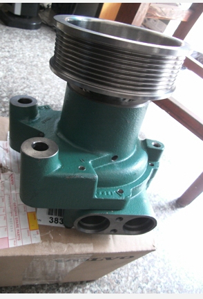 供應(yīng)VOLVO 水泵 3830046