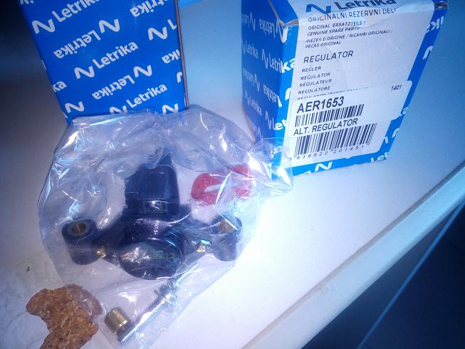 ISKRA發(fā)電機(jī)調(diào)節(jié)器AER1653 AER1653