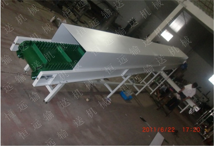 皮帶機(jī)，皮帶輸送機(jī)，裙邊皮帶機(jī)，檔板爬坡皮帶機(jī)，湖州皮帶機(jī)非標(biāo)專業(yè)生產(chǎn)商，恒遠(yuǎn)機(jī)械 HY-3