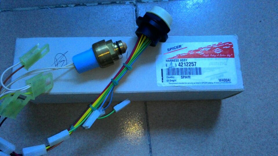 CLARK變速箱傳感器4212257,4212362 241011，4209750，4209751,4209752,4209784，4212045,4212047,4212049,4212257,42